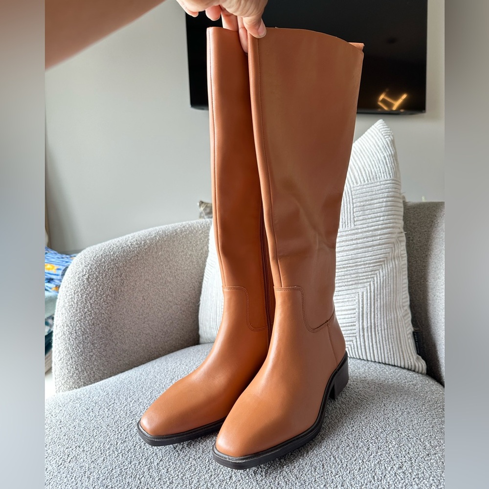 NEW!!! Calvin Klein Women's Botina Knee High Boot size 7 1/2